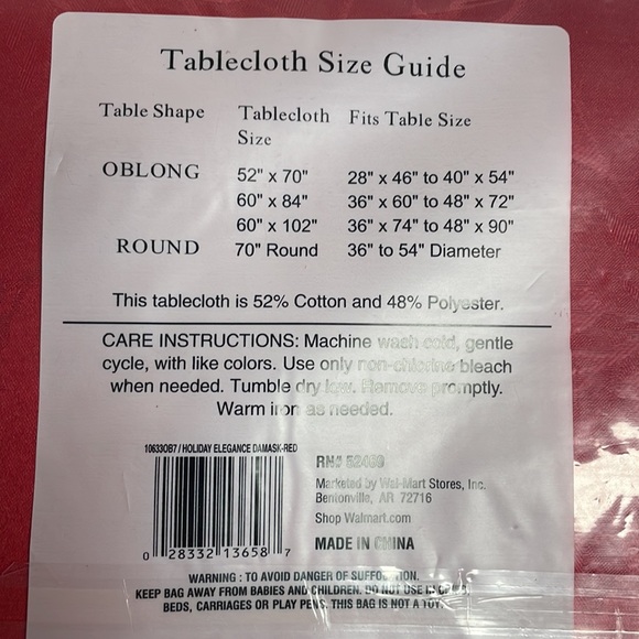 NIP HomeTrends tablecloths 1 red 1 green 52’x70’ - Picture 5 of 9